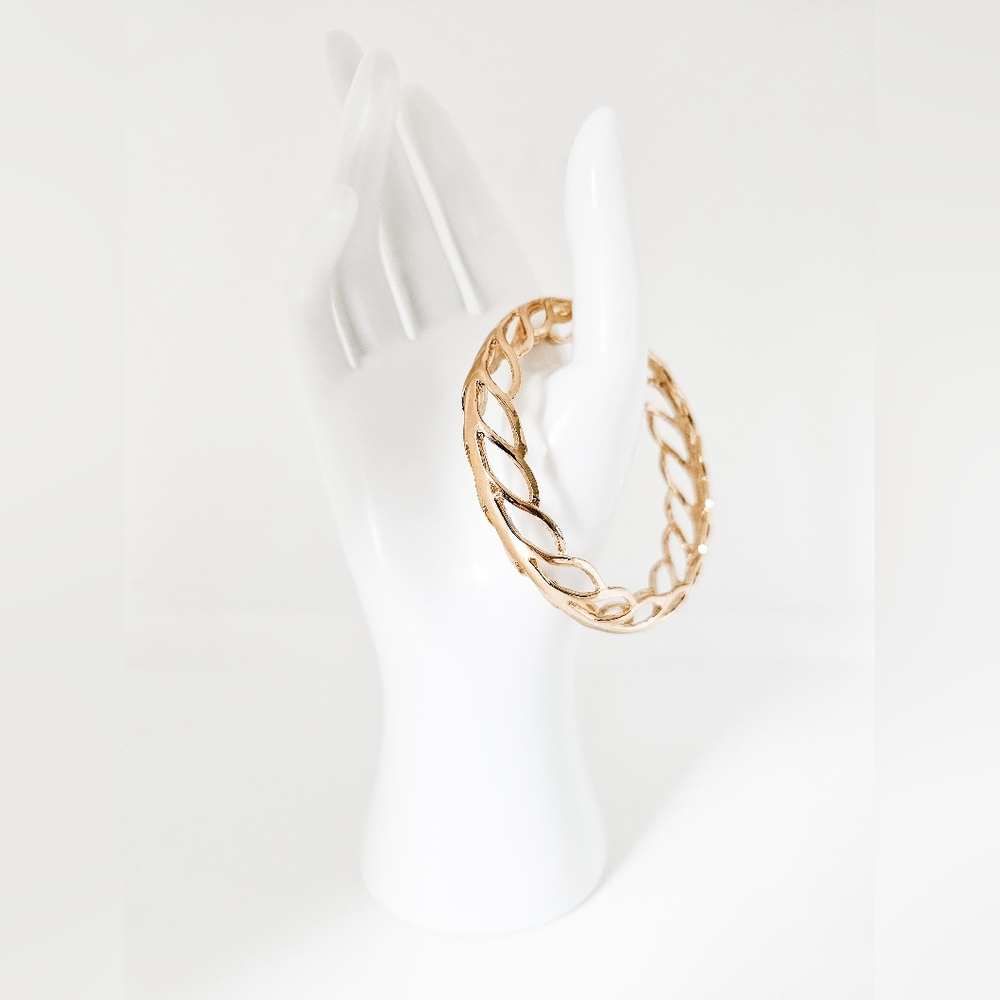Vintage gold-toned Butler bracelet